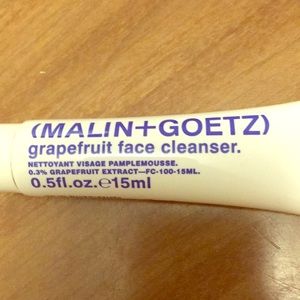 𝙁𝙖𝙘𝙚 𝘾𝙡𝙚𝙖𝙣𝙨𝙚𝙧